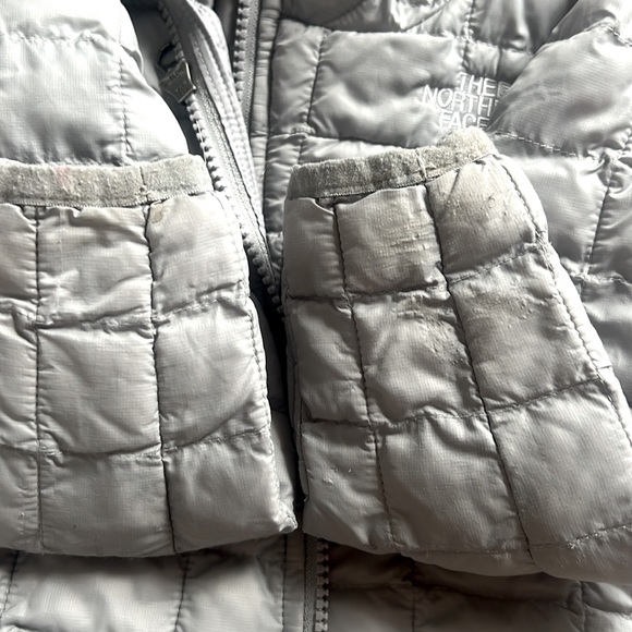 North face jacket - Picture 2 of 5